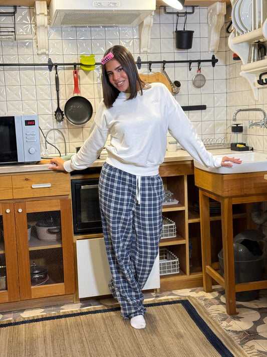 Woolen Plaid Set - White x Navy Blue Checkered