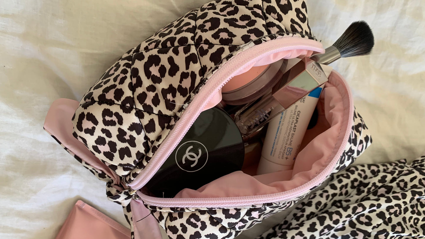 Leopard Pouch – Black x Pink Base